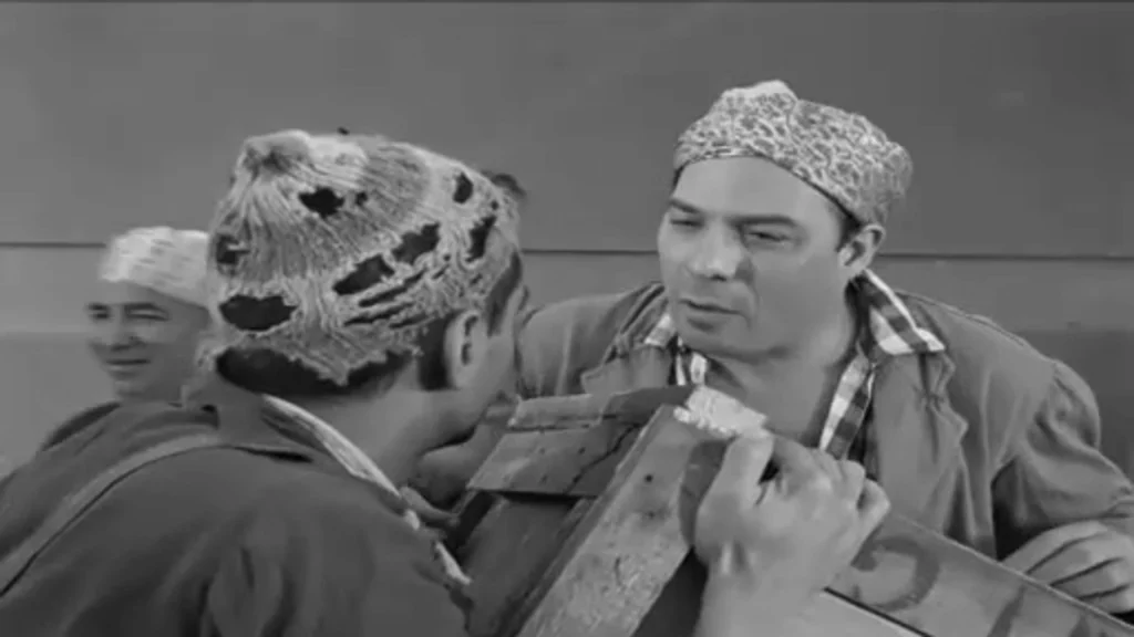 فيلم باب الحديد (1958)