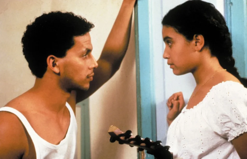 فيلم صمت القصور (Les Silences du Palais) – 1994