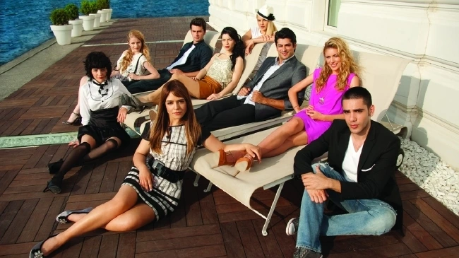 مسلسل Küçük Sırlar – أسرار صغيرة